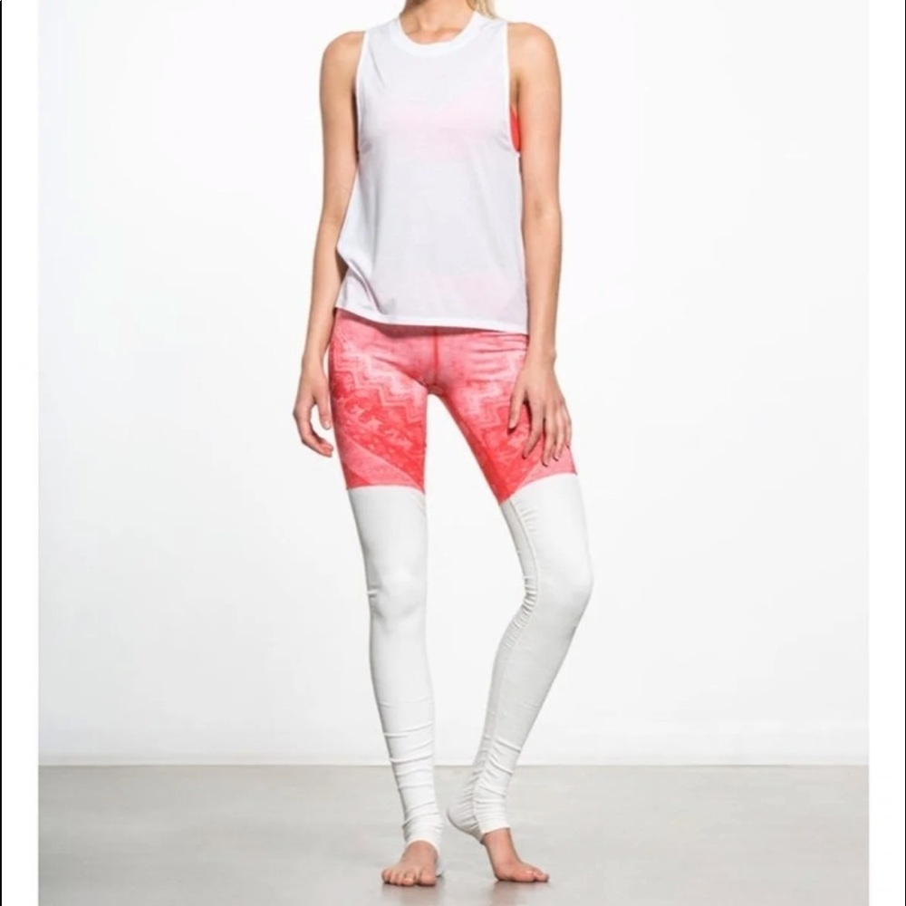 Alo yoga | Goddess leggings in poppy